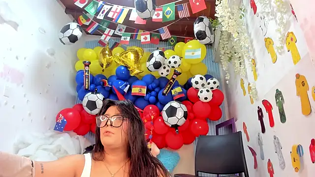 Danniela18  online show from July 21, 12:17 pm