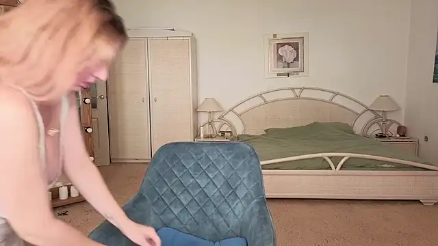 moonlight4u online show from November 6, 6:19 am