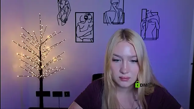 playful sophie online show from August 5, 7:20 pm