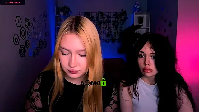 playful sophie online show from June 7, 7:32 pm