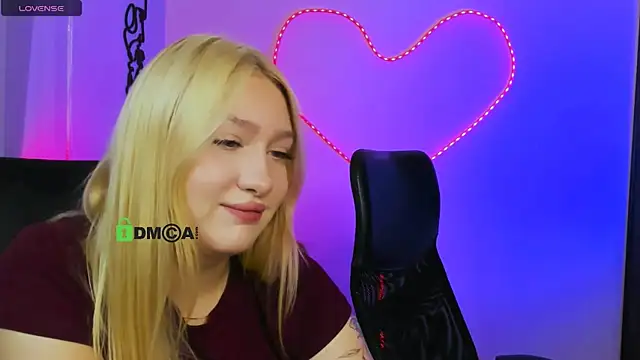playful sophie online show from July 28, 7:39 pm