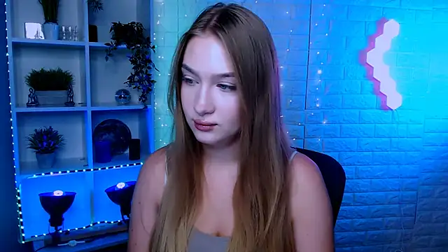 Snapshot of playful_sophie chatting on September 26, 7:55 pm playful sophie online show from September 26, 7:55 pm