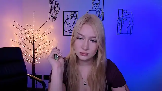 playful sophie online show from July 20, 7:14 pm