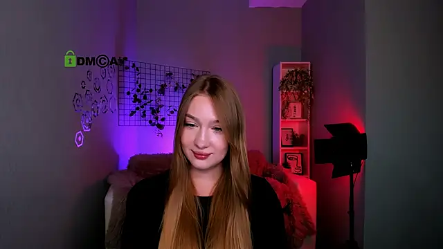 Snapshot of playful_sophie chatting on September 25, 7:45 pm playful sophie online show from September 25, 7:45 pm