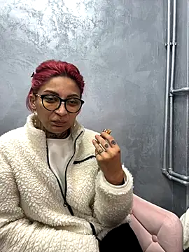 Lucky Deniz online show from November 30, 9:46 am