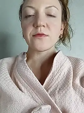 KattyLuuu online show from June 10, 9:57 pm