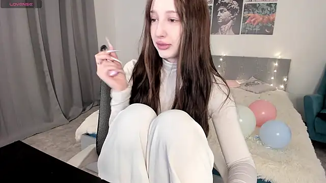 Lissa Meow  online show from April 30, 2:06 am