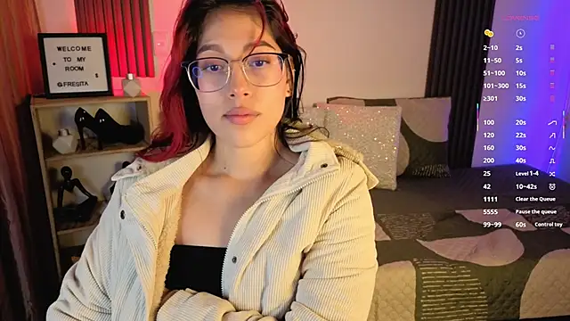 Snapshot of Fresita_Rosita chatting on October 4, 5:06 pm Fresita Rosita online show from October 4, 5:06 pm