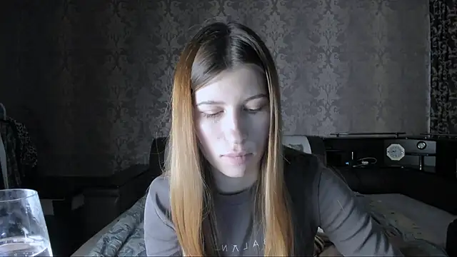 Agnes Allenn online show from October 24, 11:17 am