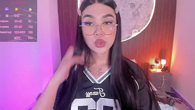RoseCassie online show from July 23, 1:52 pm