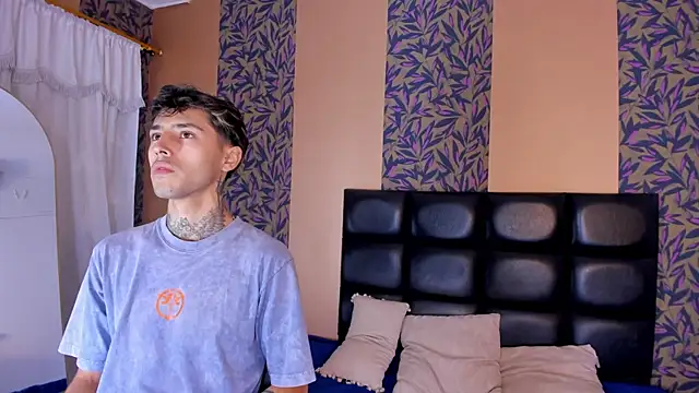 hinata itachi online show from February 28, 4:01 am