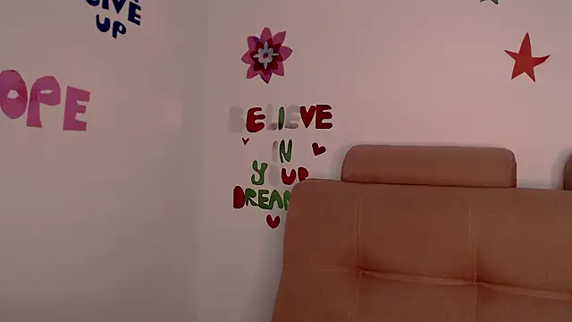 lizzie c online show from February 6, 5:22 am