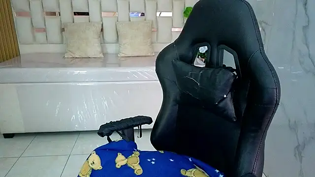 honey torres sub online show from July 22, 1:34 pm