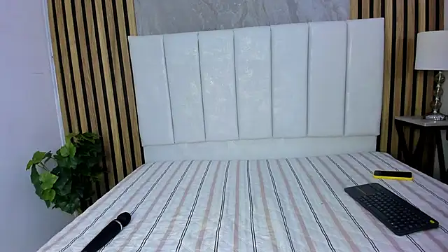 Samantha Good online show from October 31, 1:04 pm