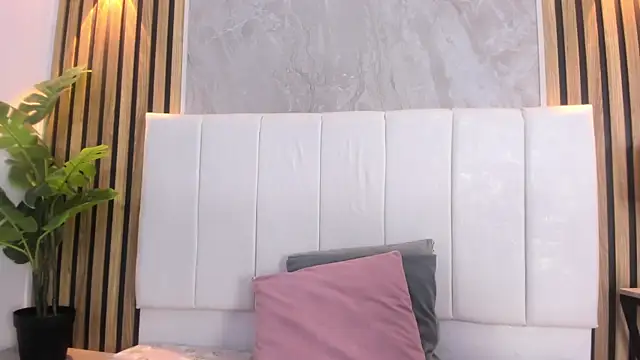 Samantha Good online show from July 1, 12:04 pm