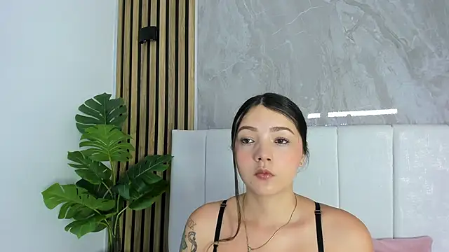 Samantha Good online show from March 21, 11:37 am