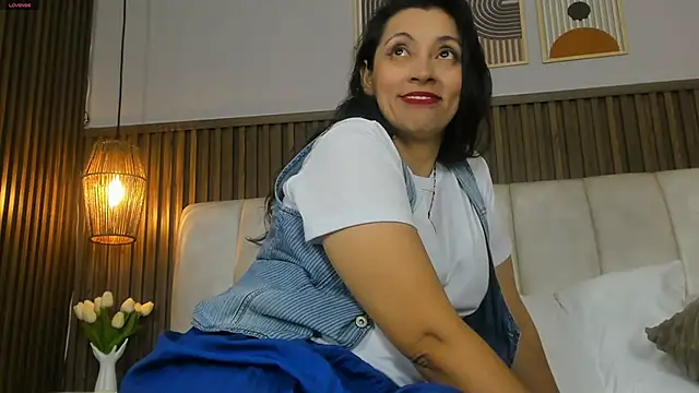 PerlaPreciosa online show from June 12, 3:47 am