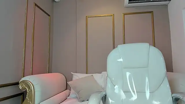 PerlaPreciosa online show from December 18, 4:06 am