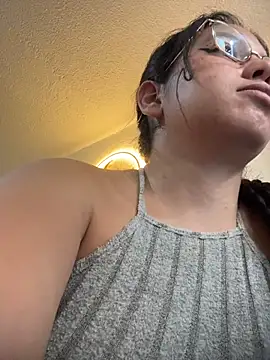 Rosita forever  online show from July 21, 7:14 pm