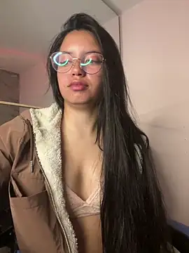 Rosita forever  online show from November 21, 1:13 pm