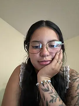 Rosita forever  online show from July 11, 6:30 pm