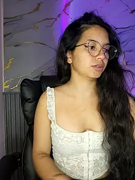 Rosita forever  online show from October 20, 8:12 pm