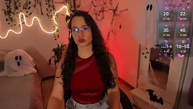 emmaTorres1 online show from October 29, 3:25 pm