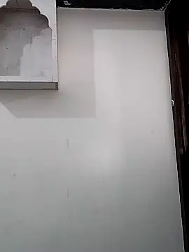 cute monu online show from December 4, 3:31 am