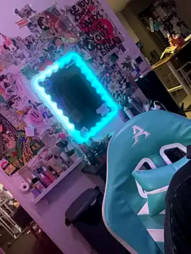 SexyLilLexi online show from November 26, 3:35 pm