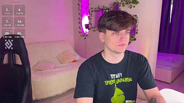 RobertAndLinela online show from December 20, 10:08 am