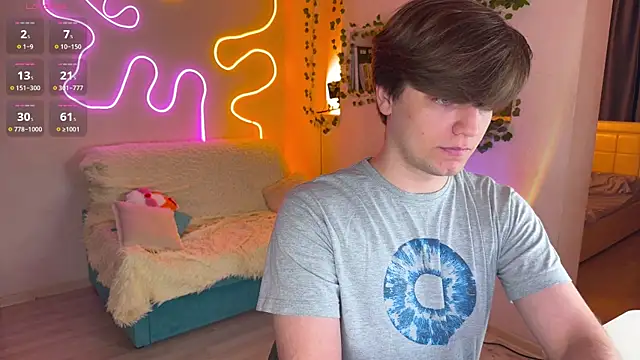 RobertAndLinela online show from November 7, 4:56 pm