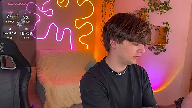 RobertAndLinela online show from November 1, 3:49 pm