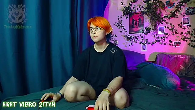 TrickyKitsune online show from July 10, 4:40 pm