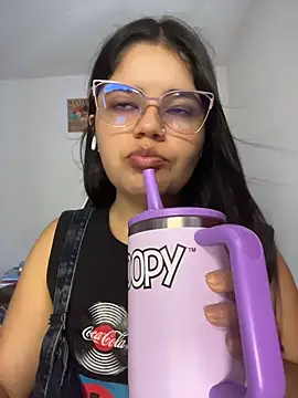 pretty angela1 online show from July 21, 12:17 pm