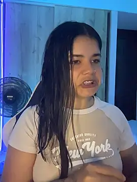 pretty angela1 online show from July 31, 2:01 am