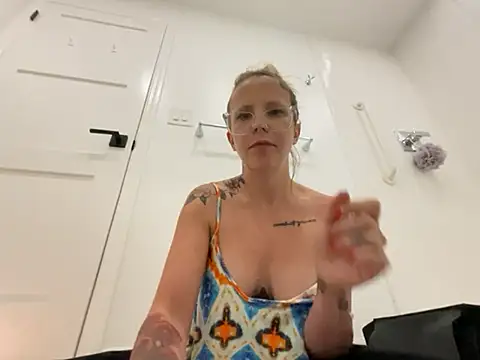 wheninromexxx online show from March 18, 4:17 am