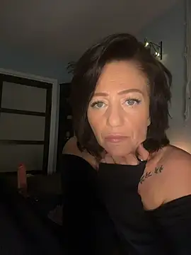 AlessasRoom online show from November 15, 8:59 am