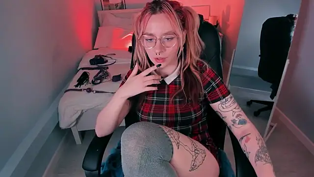 April toy online show from September 11, 2:39 pm