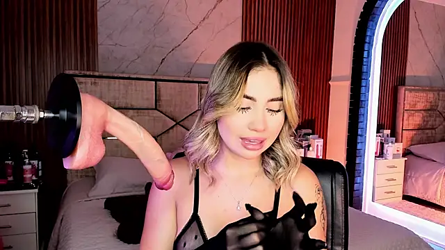 EmiilyHendriixx online show from October 23, 8:04 pm