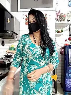 Best-Couple online show from May 13, 2:50 am