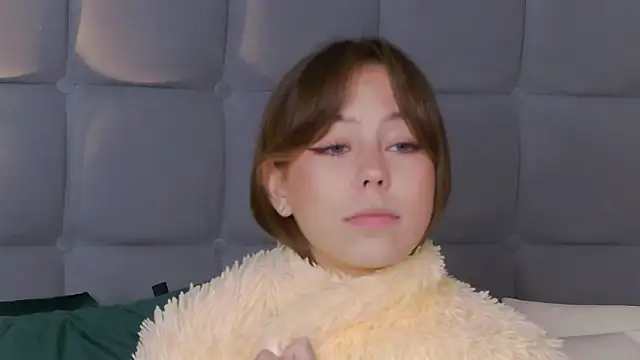 TheEmma online show from February 9, 5:04 pm