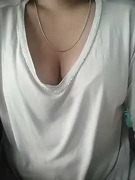 muskan-Sharma online show from September 13, 5:04 am