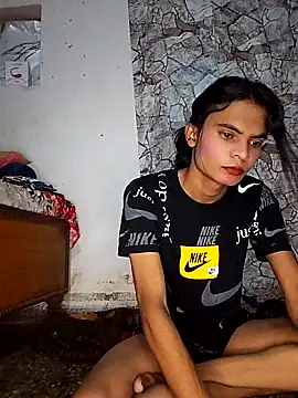 Snapshot of Enna_Zarza_ chatting on October 7, 6:18 am Enna Zarza  online show from October 7, 6:18 am
