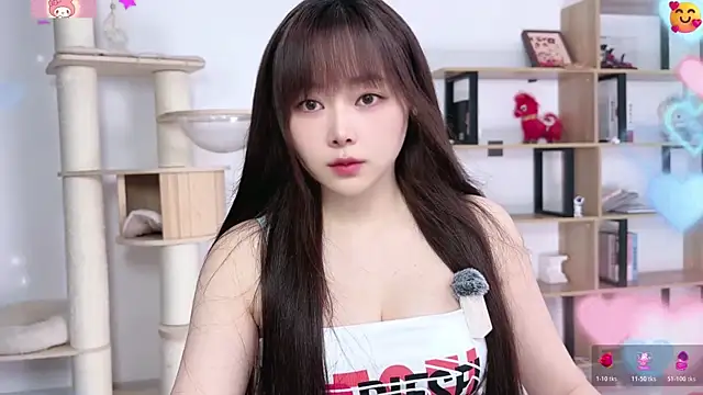Chenjing0 online show from June 19, 12:30 pm