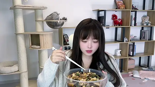 Chenjing0 online show from April 29, 1:25 pm