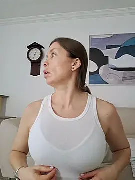 karina warthon online show from July 24, 5:33 pm