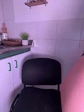 katy handerson online show from December 5, 9:27 pm