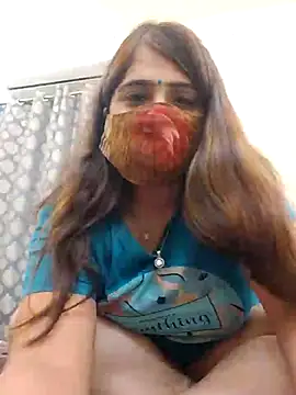 shreya1765 online show from October 18, 11:35 am