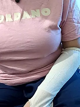 mallupriyapriya online show from March 11, 6:39 am