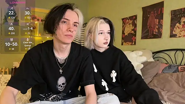 Snapshot of VeryRare_TwinS chatting on October 9, 10:14 pm VeryRare TwinS online show from October 9, 10:14 pm